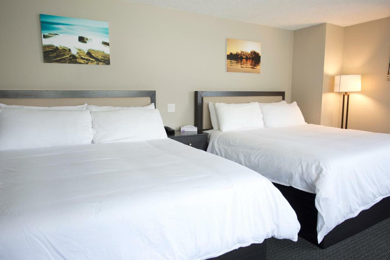 Valemount Vacation Inn Bagian luar foto